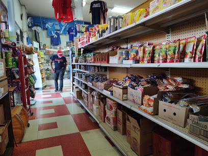 Tienda Santa Neca, Glendale