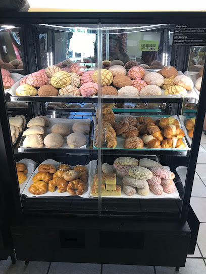 Tienda Mexicana La Estrella, Hillsville