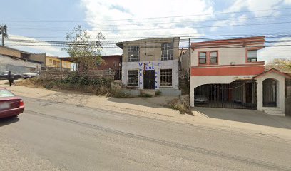 Farmacia la unica, sucursal Latinos, Tijuana