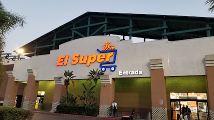 El Super, Santa Ana
