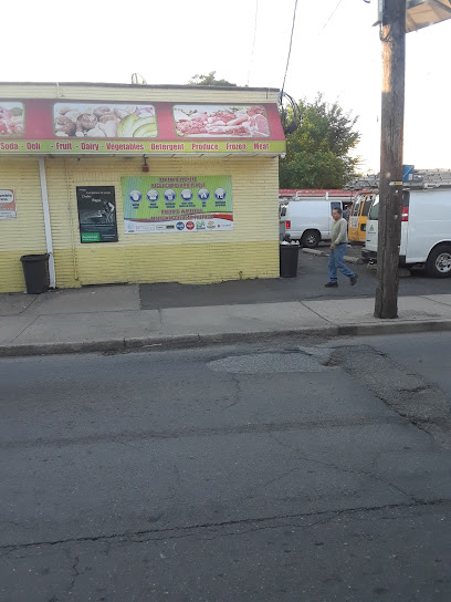 La Familia Grocery, Trenton