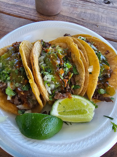 El Trebol Tienda Mexicana, Hendersonville