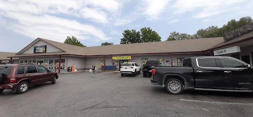 La Estrella Supermarket