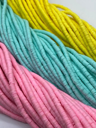 Enchanteé Latina