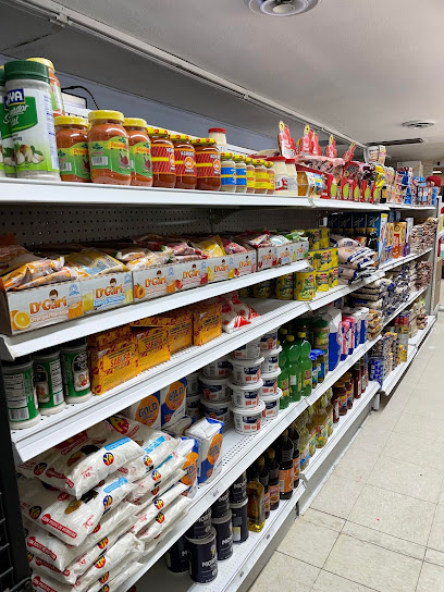 Fanni's Mini Market - Tienda Latina